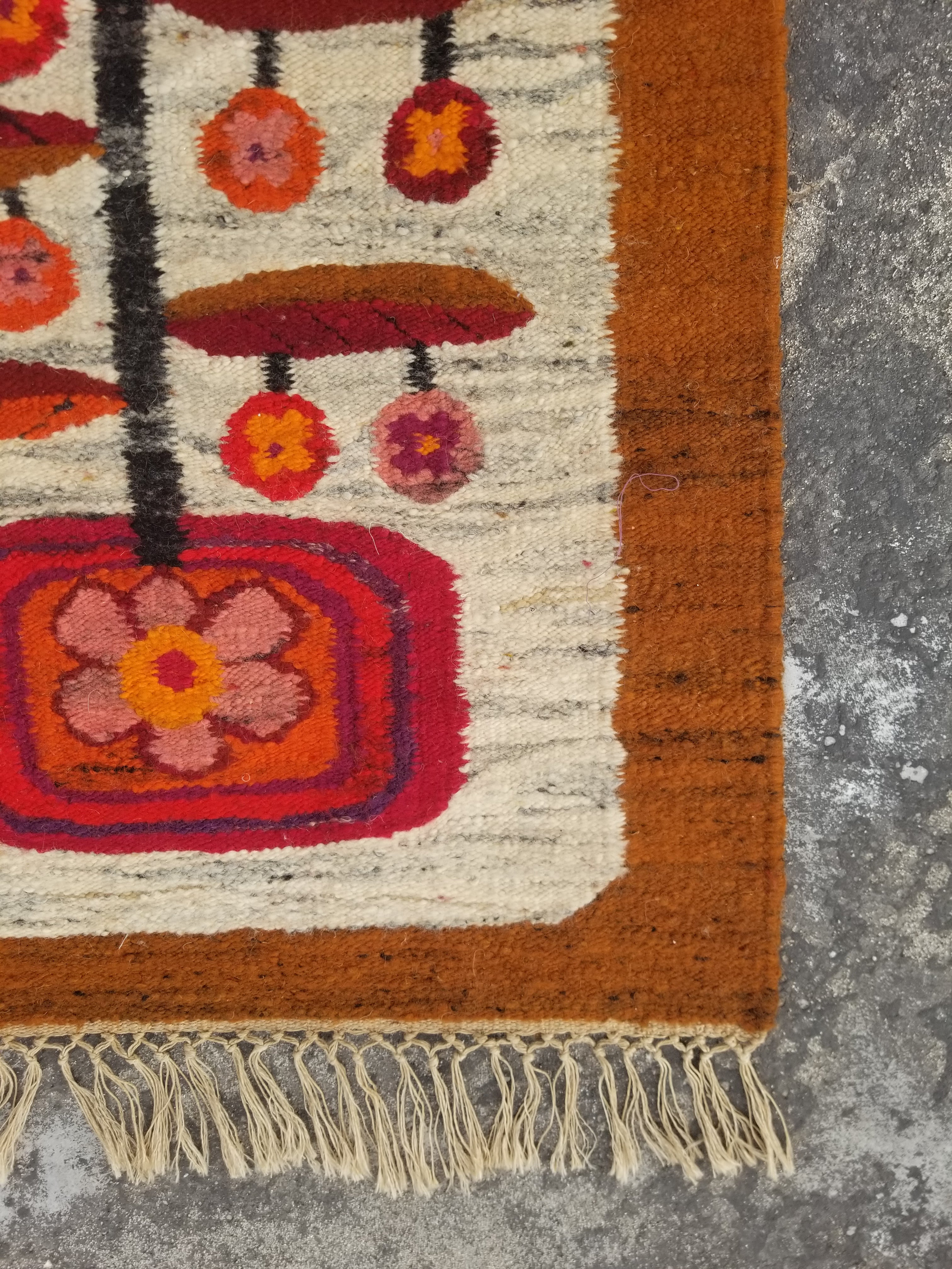 Vintage Traditional Handwoven Polish Folk Art Wool Multicolor Kilim 142x63cm