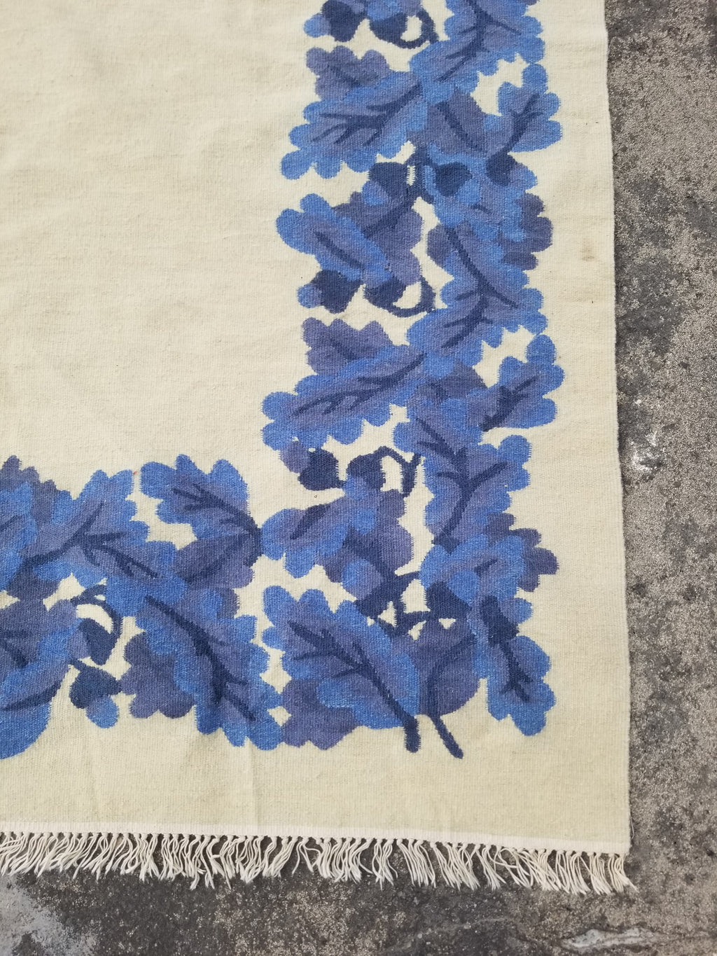 Vintage Traditional Handwoven Scandinavian Floral Border Wool Kilim 242x169cm