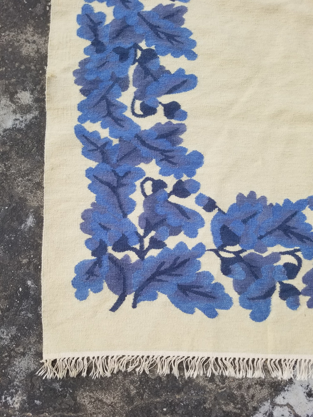 Vintage Traditional Handwoven Scandinavian Floral Border Wool Kilim 242x169cm