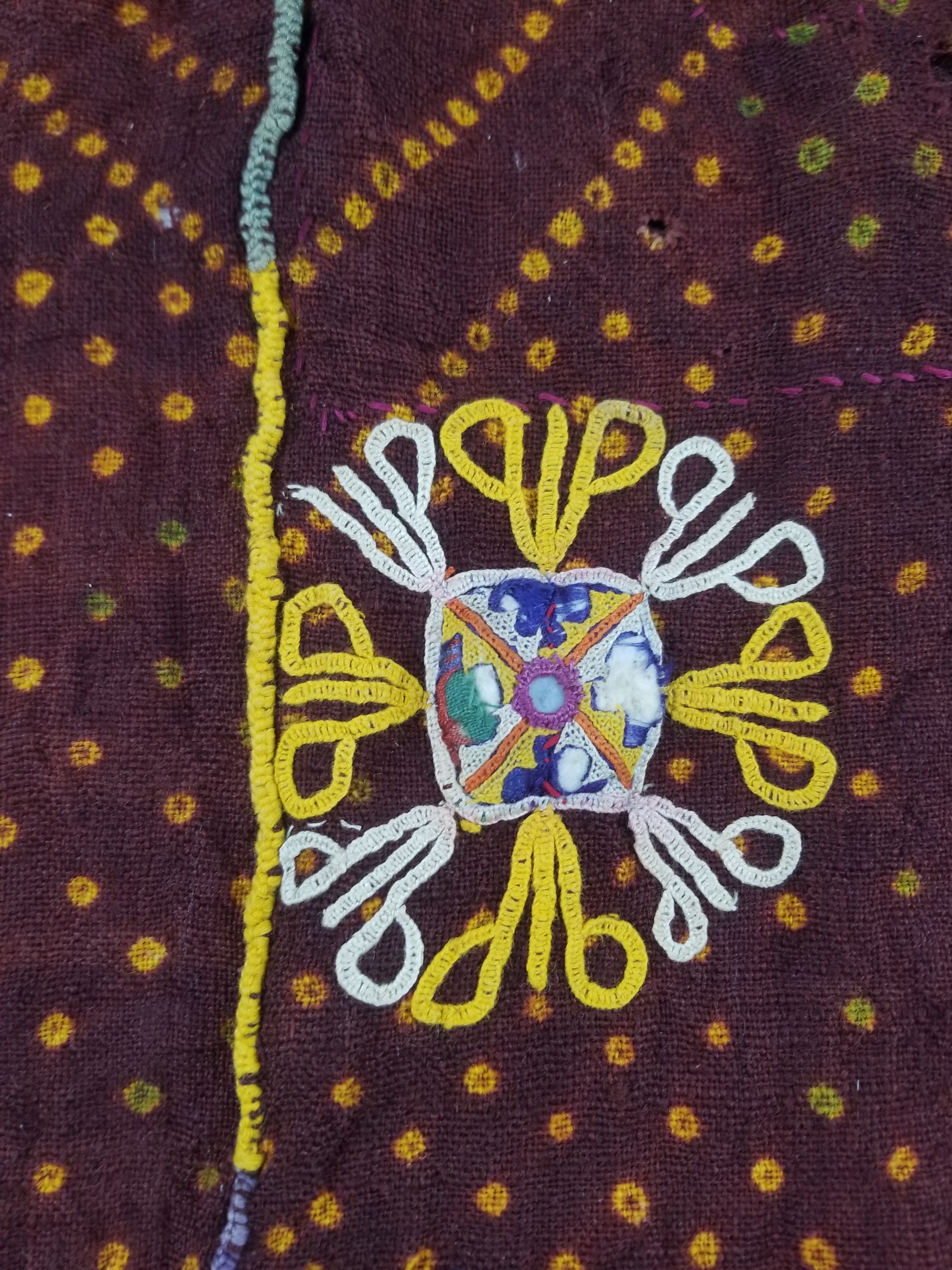 Vintage Traditional Indian Rabari Hand Embroidered Mirror Work Shawl 270x113cm