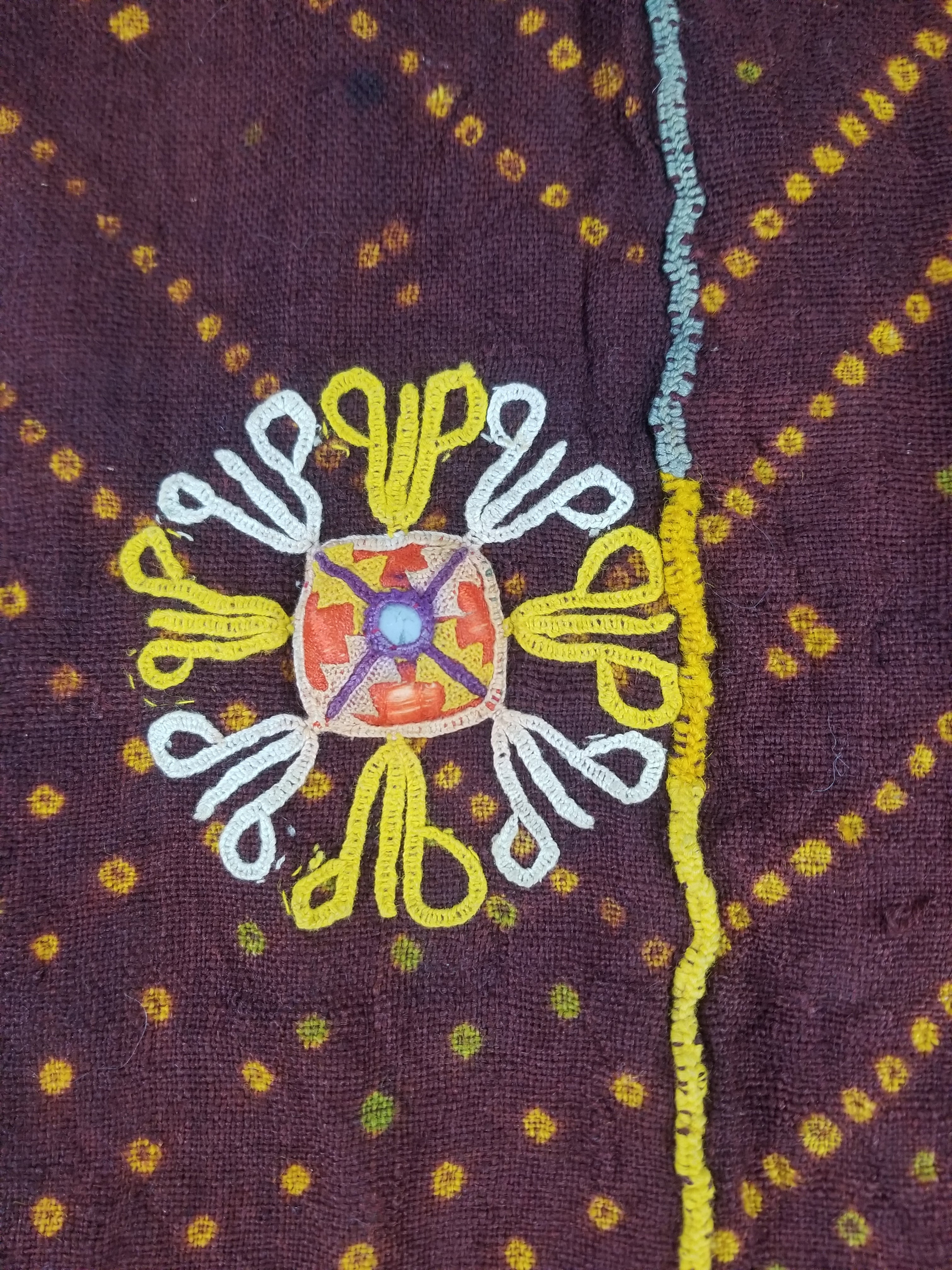 Vintage Traditional Indian Rabari Hand Embroidered Mirror Work Shawl 270x113cm