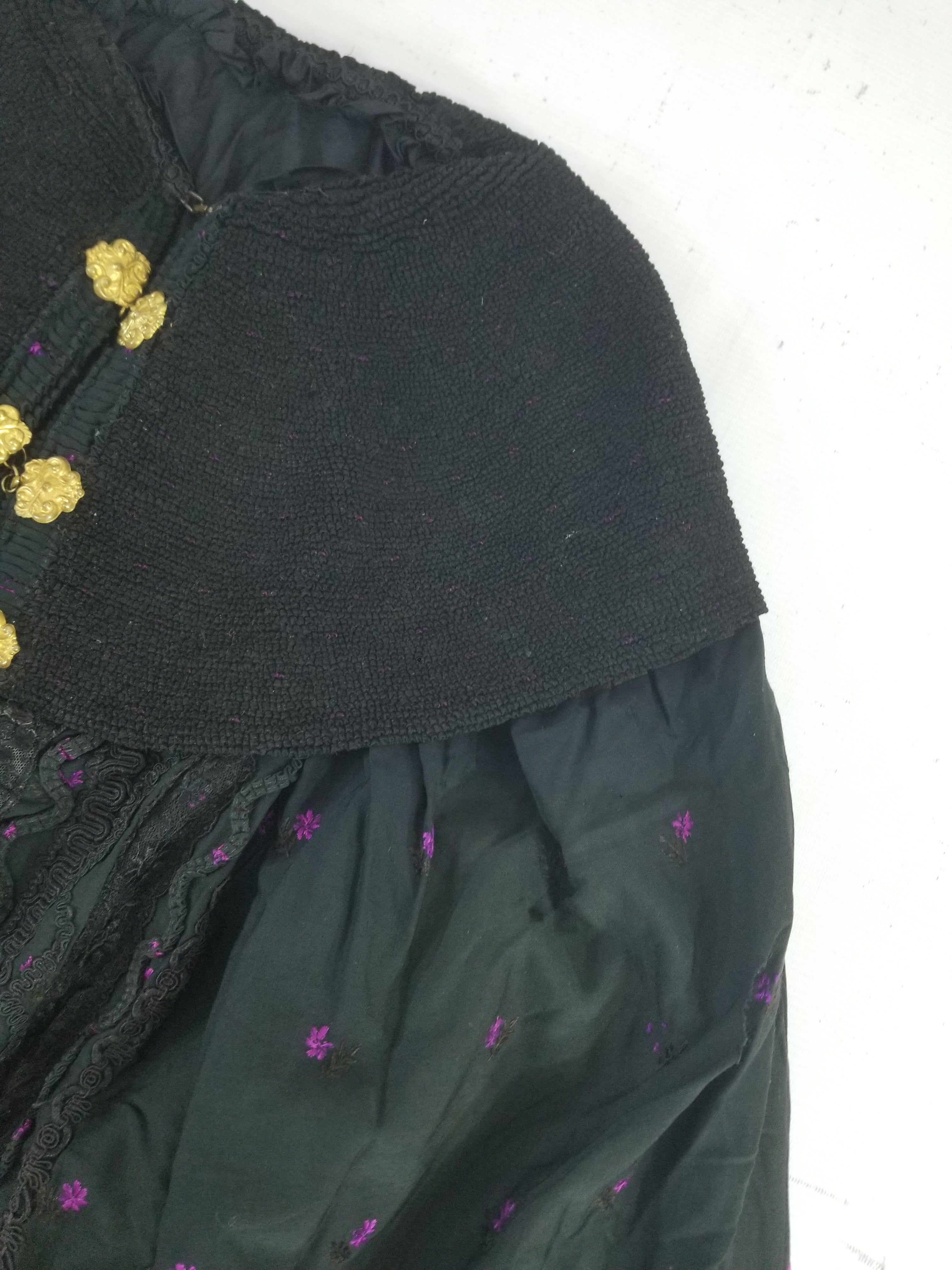 Vintage Victorian Floral Embroidery Gold Frog Closures Cape Cloak 128x118cm
