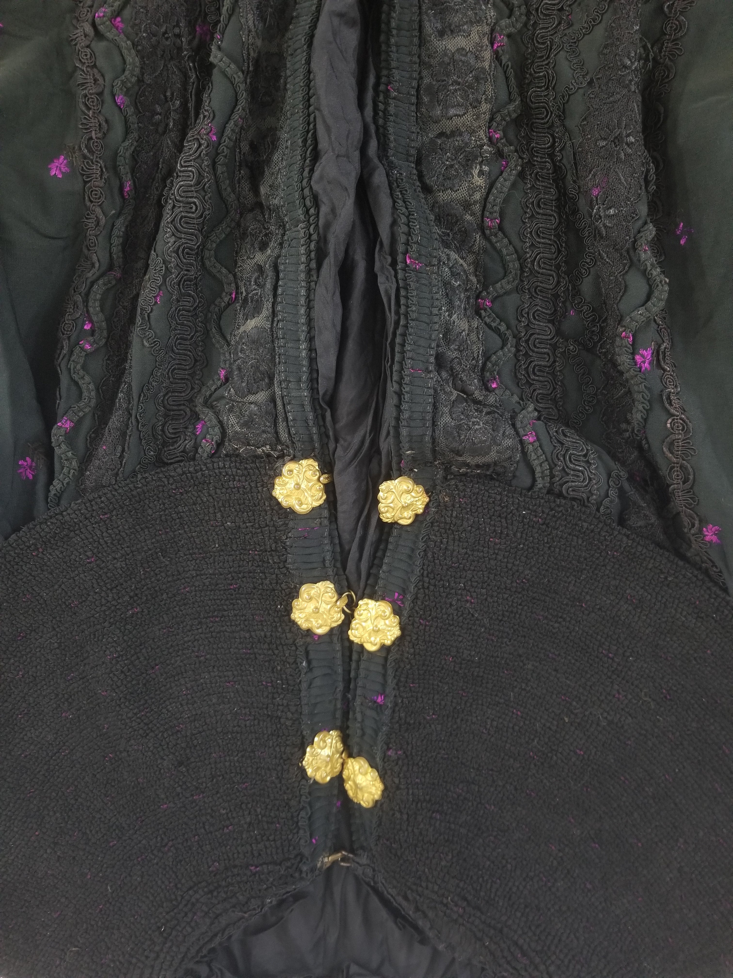 Vintage Victorian Floral Embroidery Gold Frog Closures Cape Cloak 128x118cm