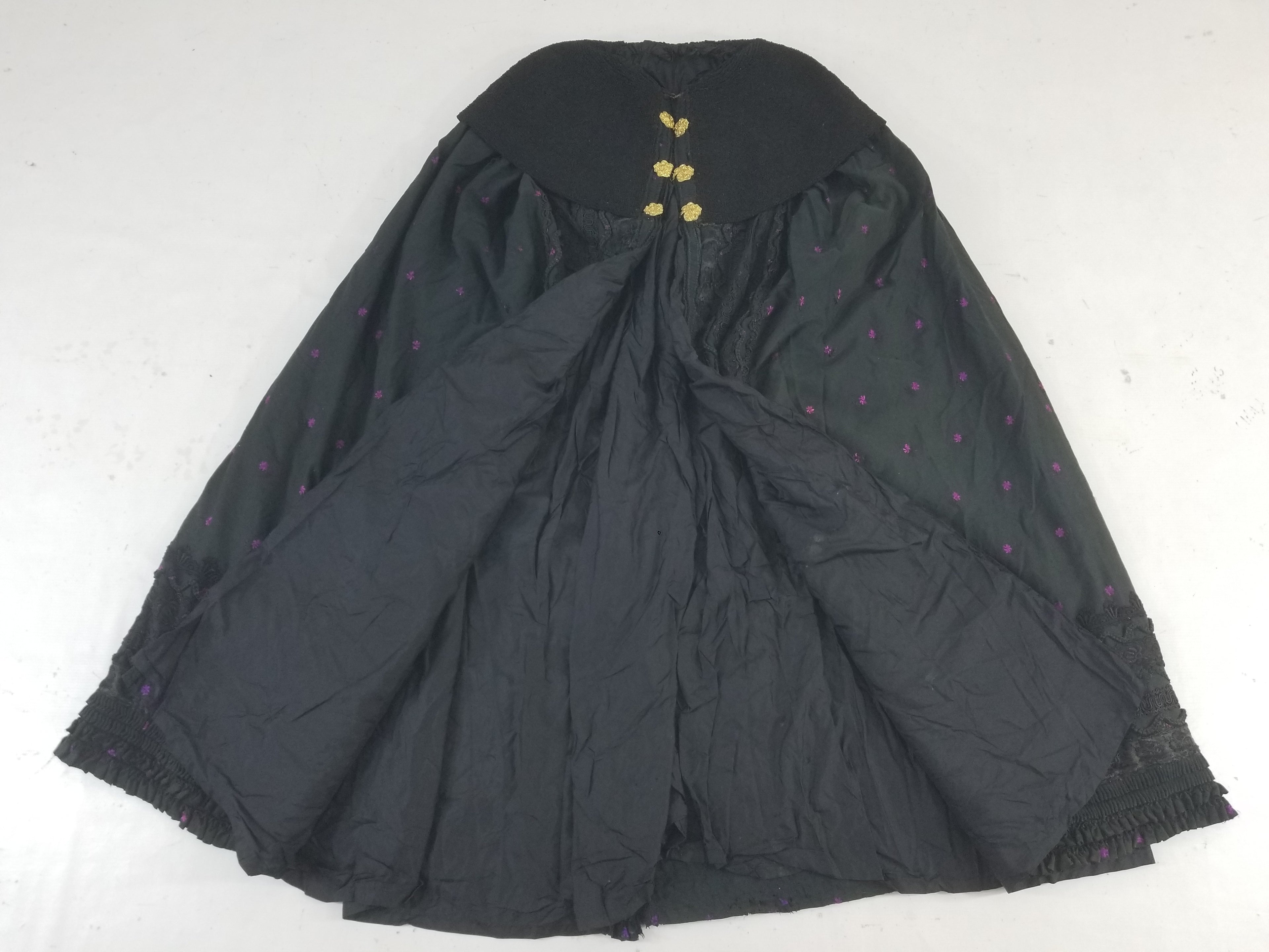 Vintage Victorian Floral Embroidery Gold Frog Closures Cape Cloak 128x118cm