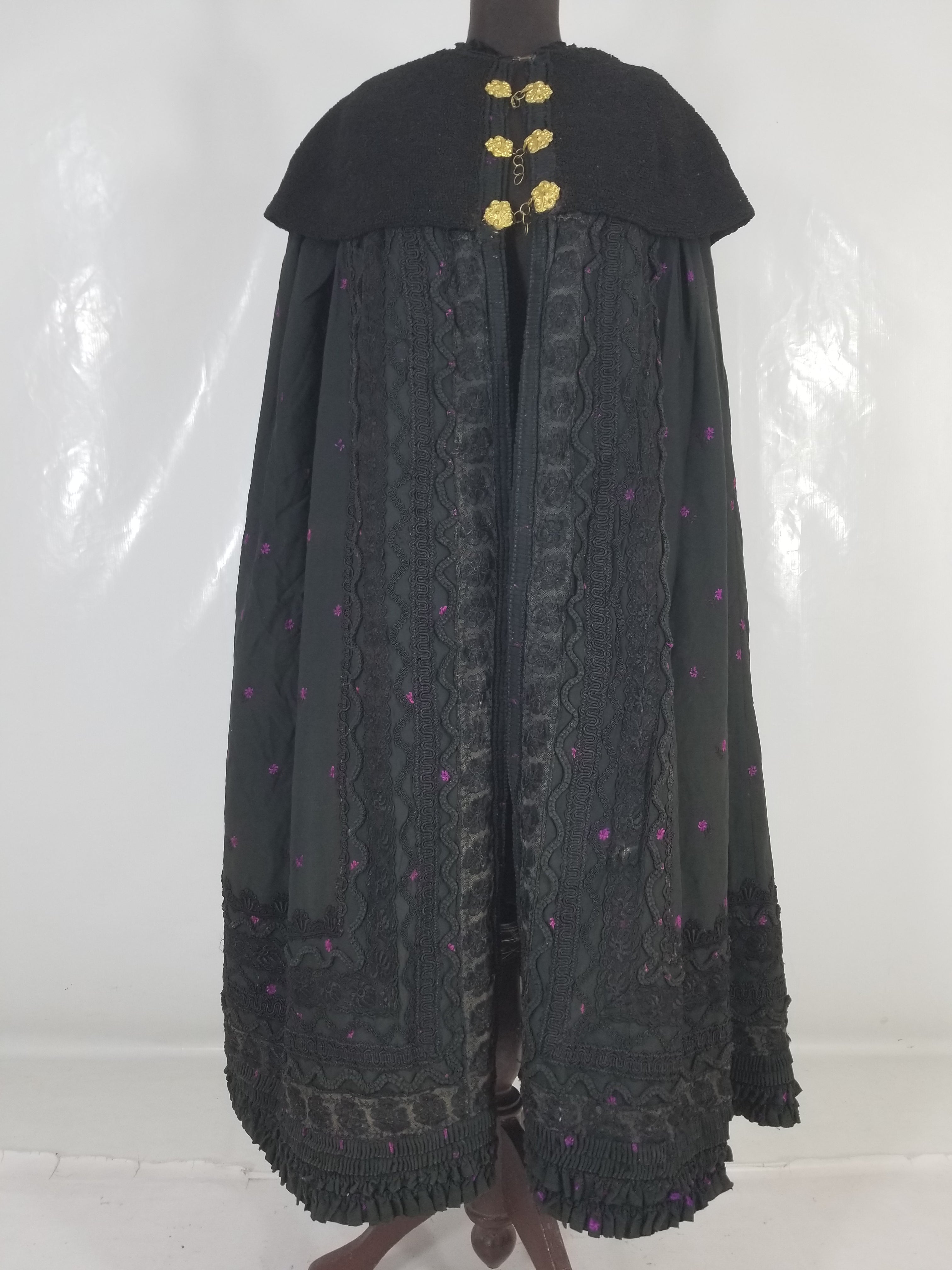 Vintage Victorian Floral Embroidery Gold Frog Closures Cape Cloak 128x118cm