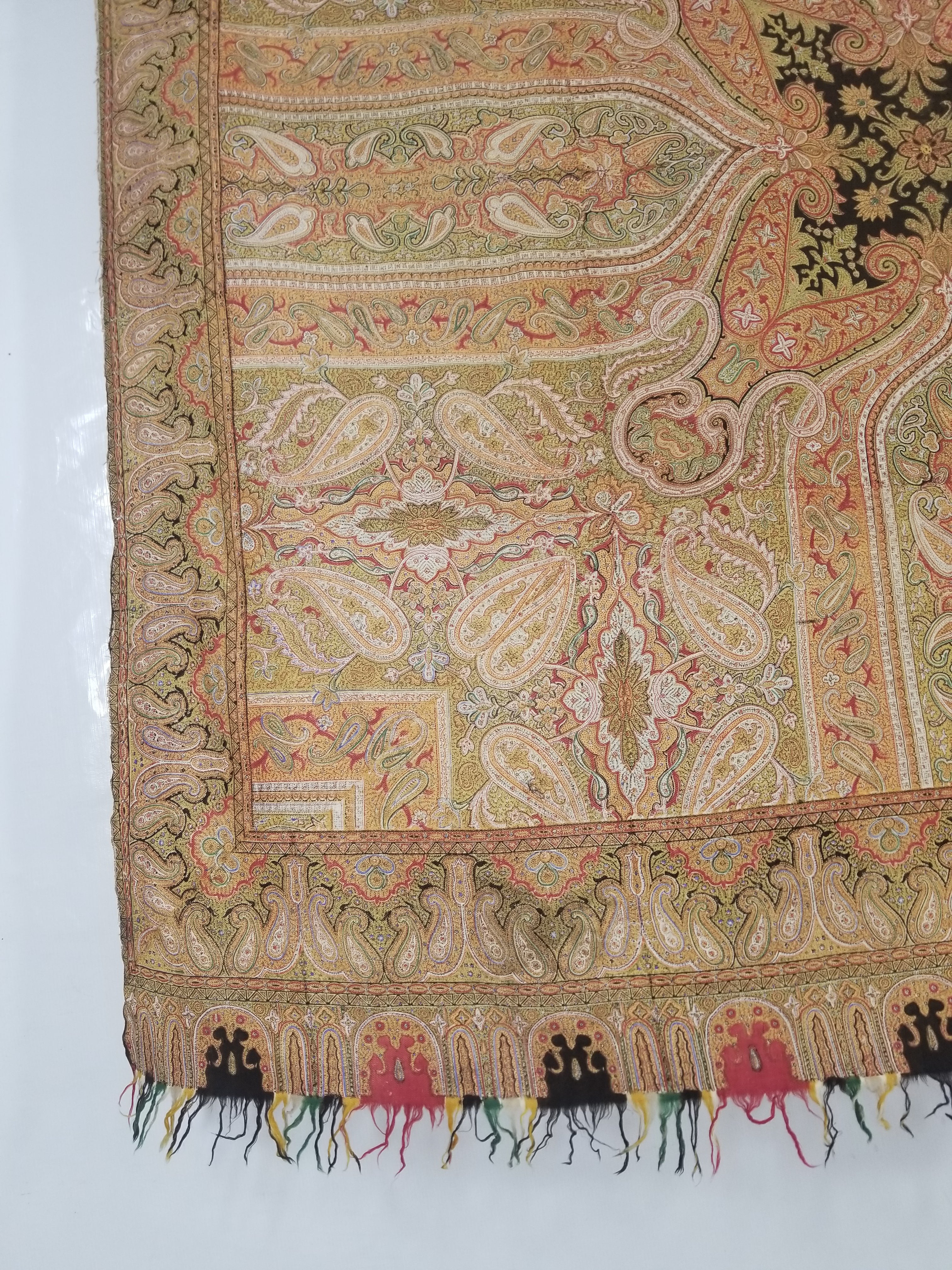 Antique Traditional Indian Paisley Woven Wool Shawl 161x158cm