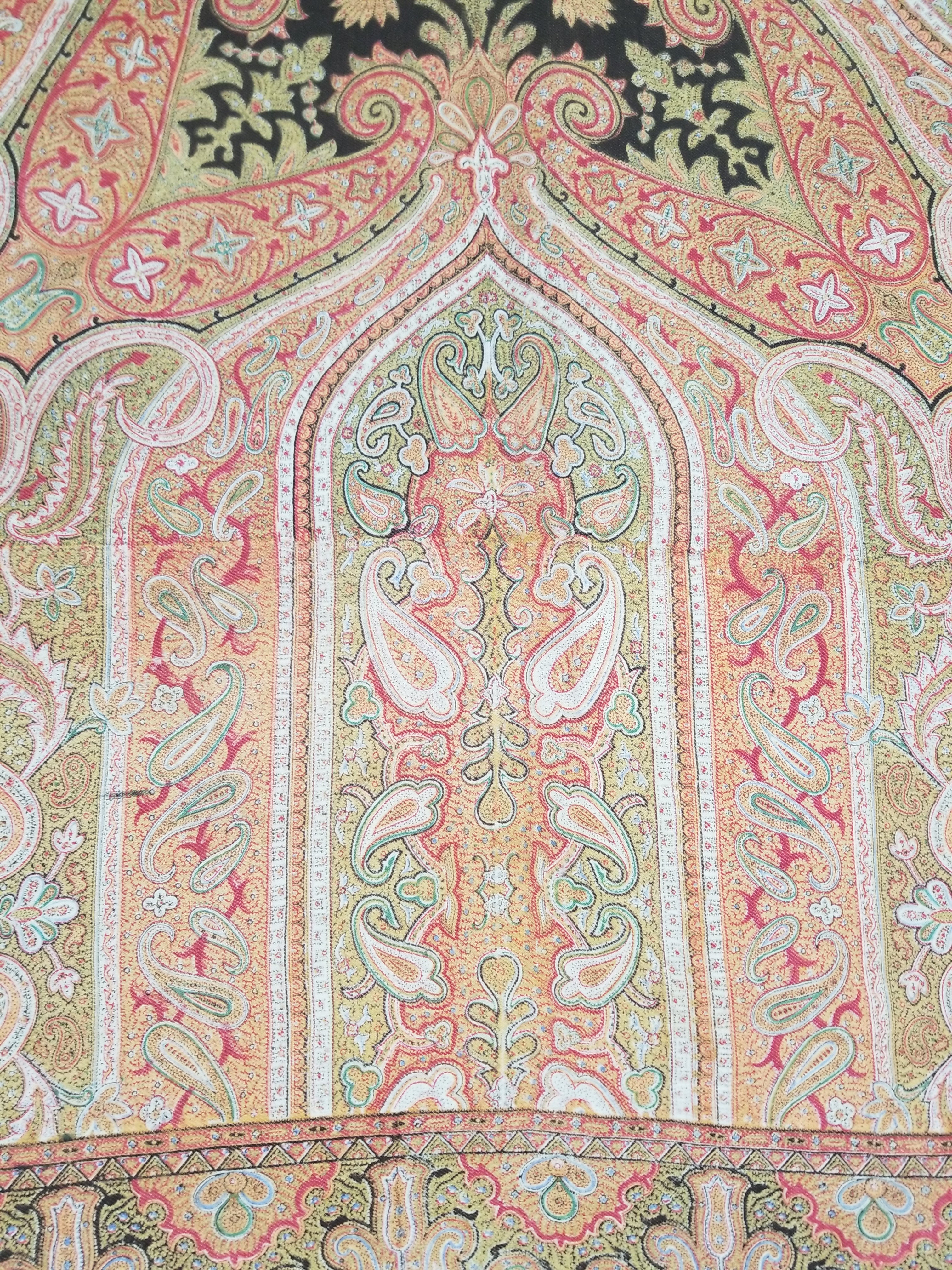 Antique Traditional Indian Paisley Woven Wool Shawl 161x158cm