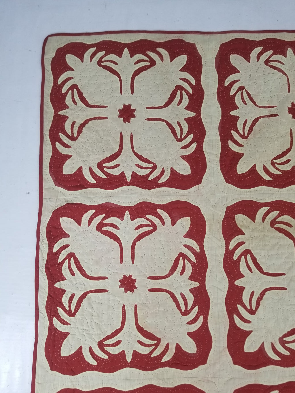 Vintage Traditional Hawaiian Style Hand Applique Quilted Bedspread 267x213cm