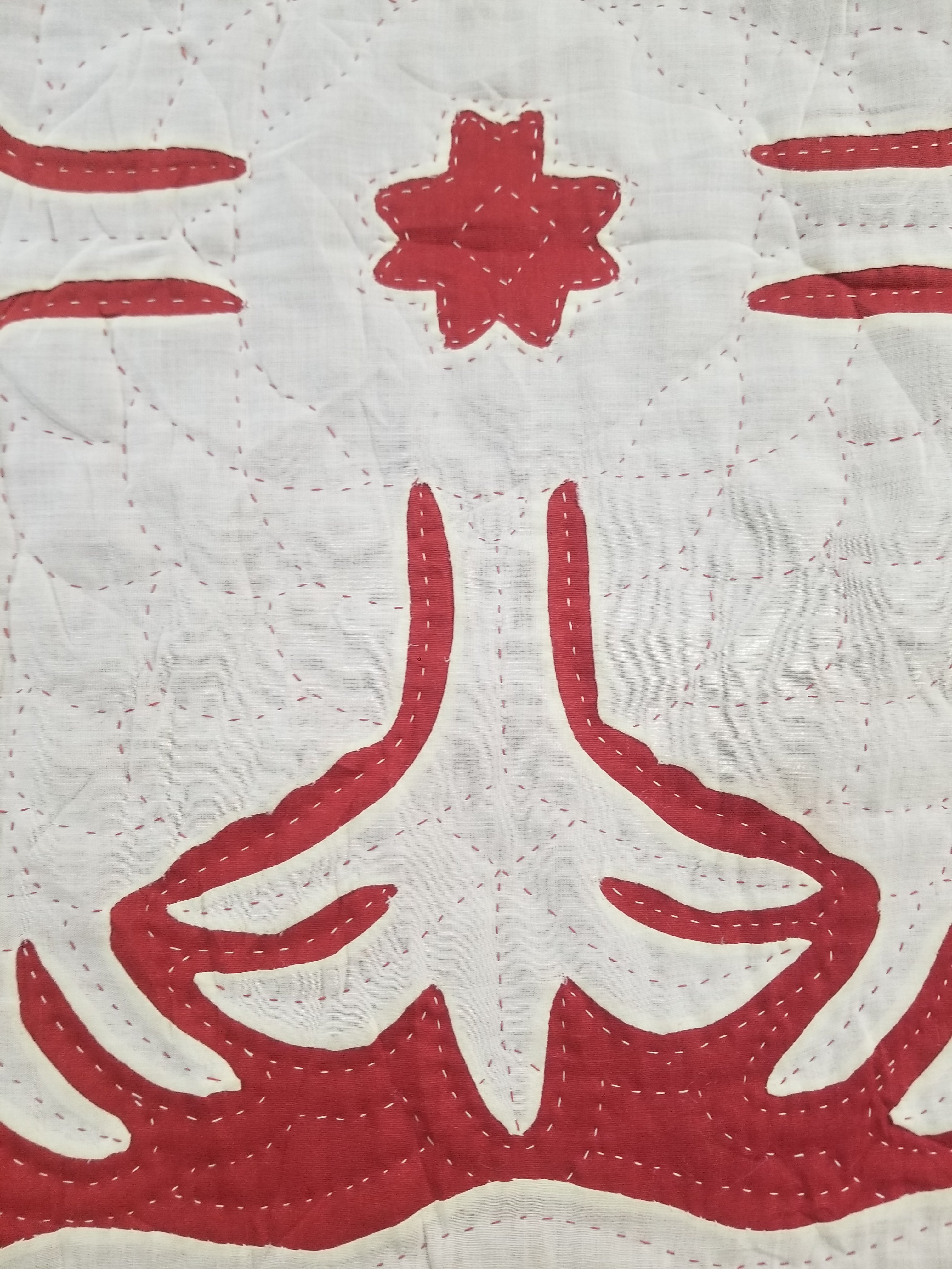 Vintage Traditional Hawaiian Style Hand Applique Quilted Bedspread 267x213cm