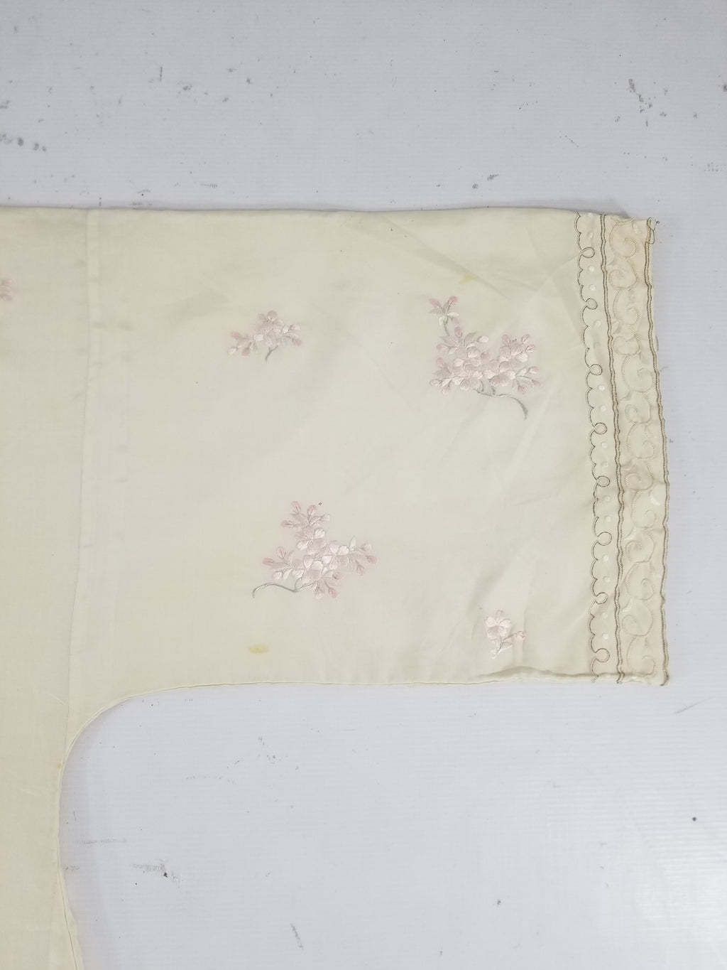 Vintage Japanese Floral Embroidered Frog Closures Silk Jacket