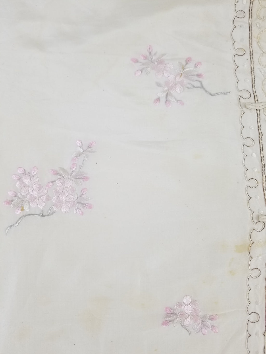 Vintage Japanese Floral Embroidered Frog Closures Silk Jacket