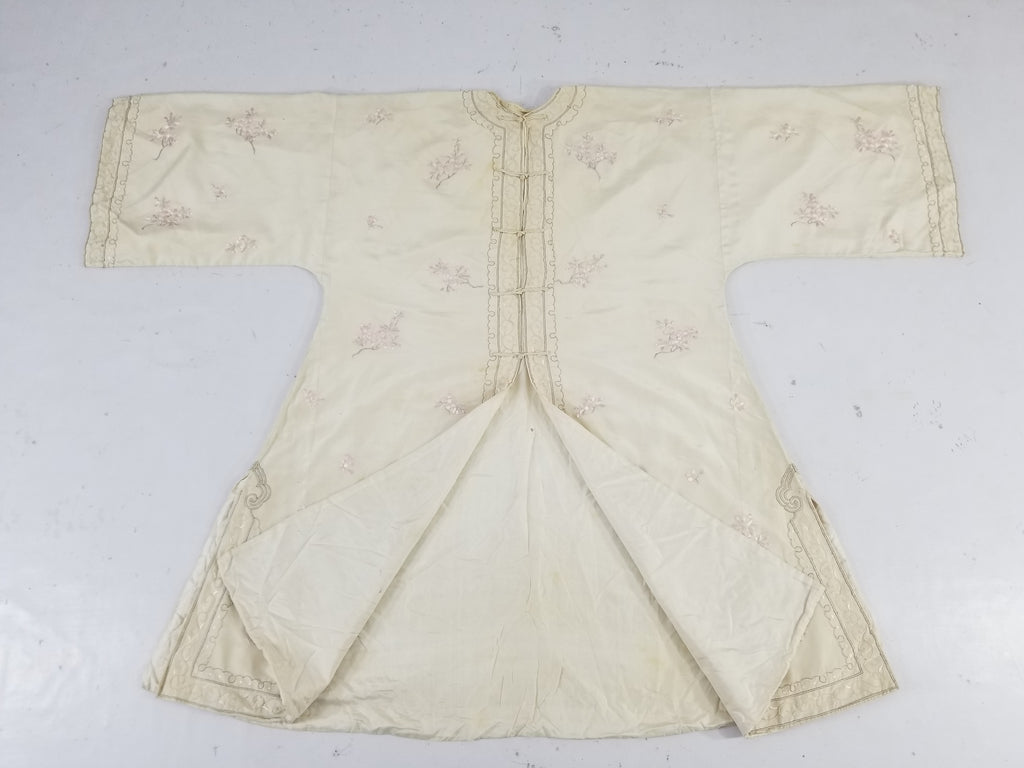 Vintage Japanese Floral Embroidered Frog Closures Silk Jacket