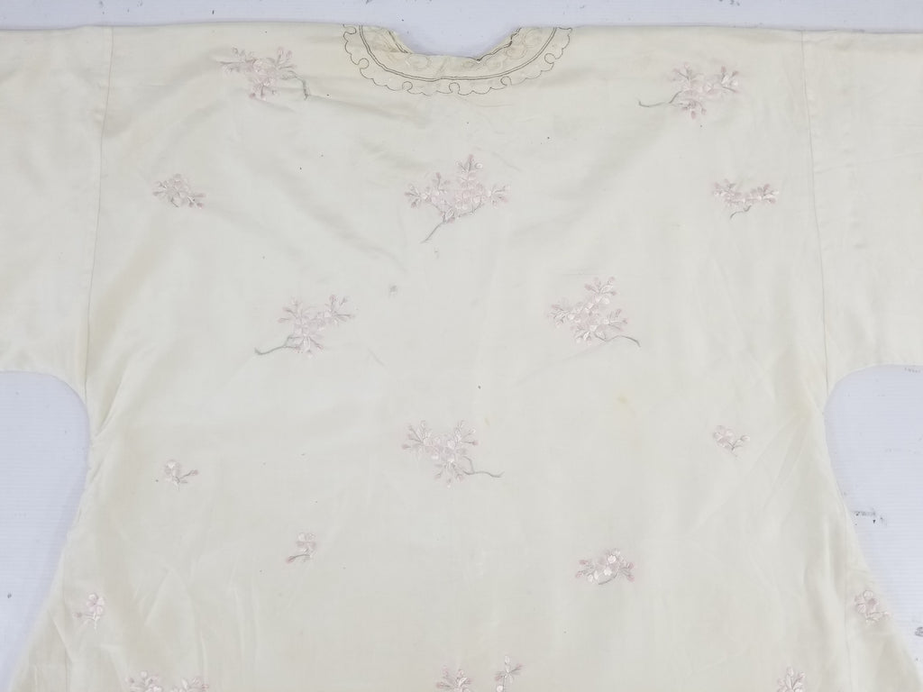 Vintage Japanese Floral Embroidered Frog Closures Silk Jacket