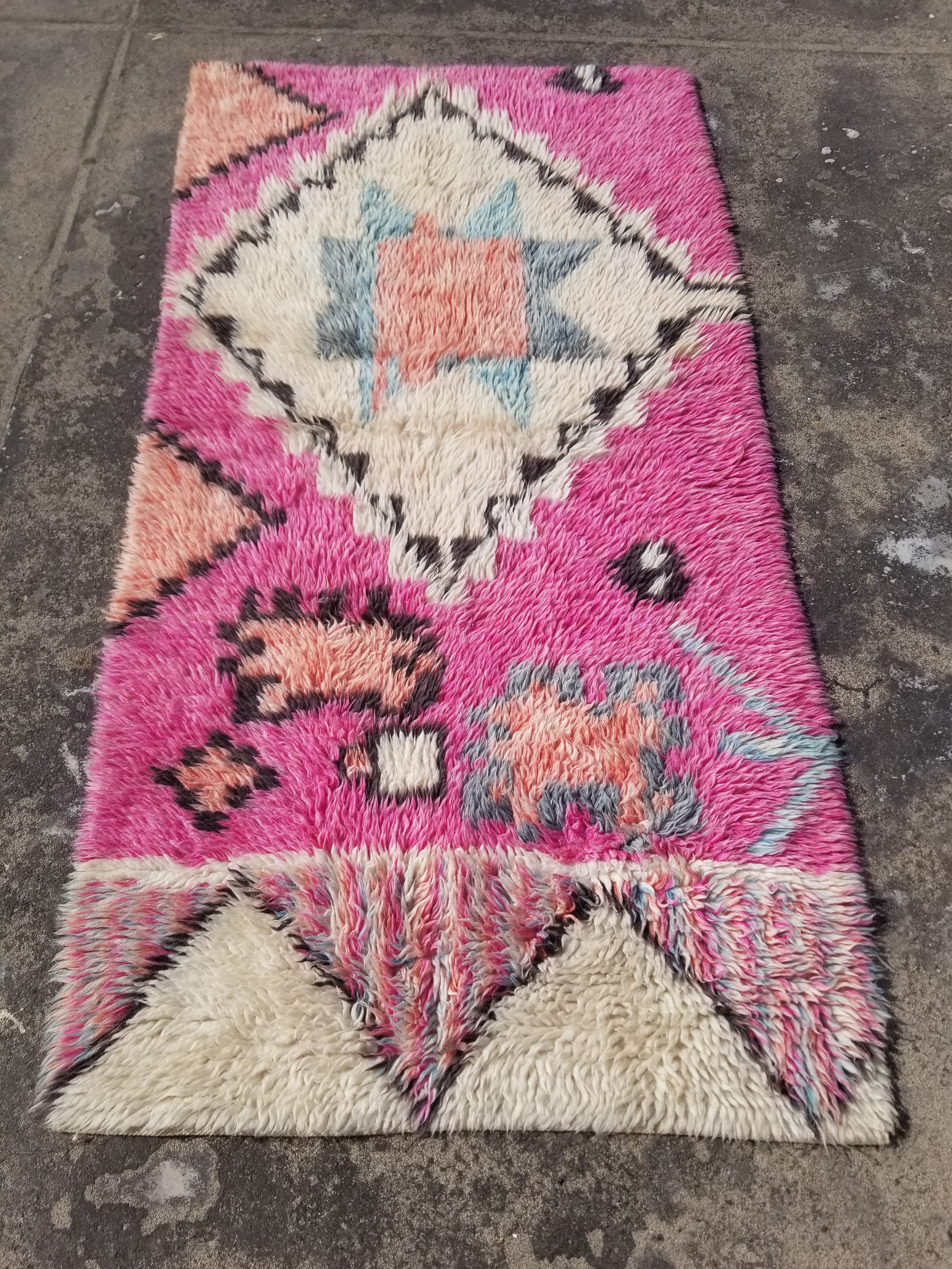 Vintage Traditional Handmade Moroccan Boujad Star & Diamond Shaggy Wool Multicolor Rug 224x117cm