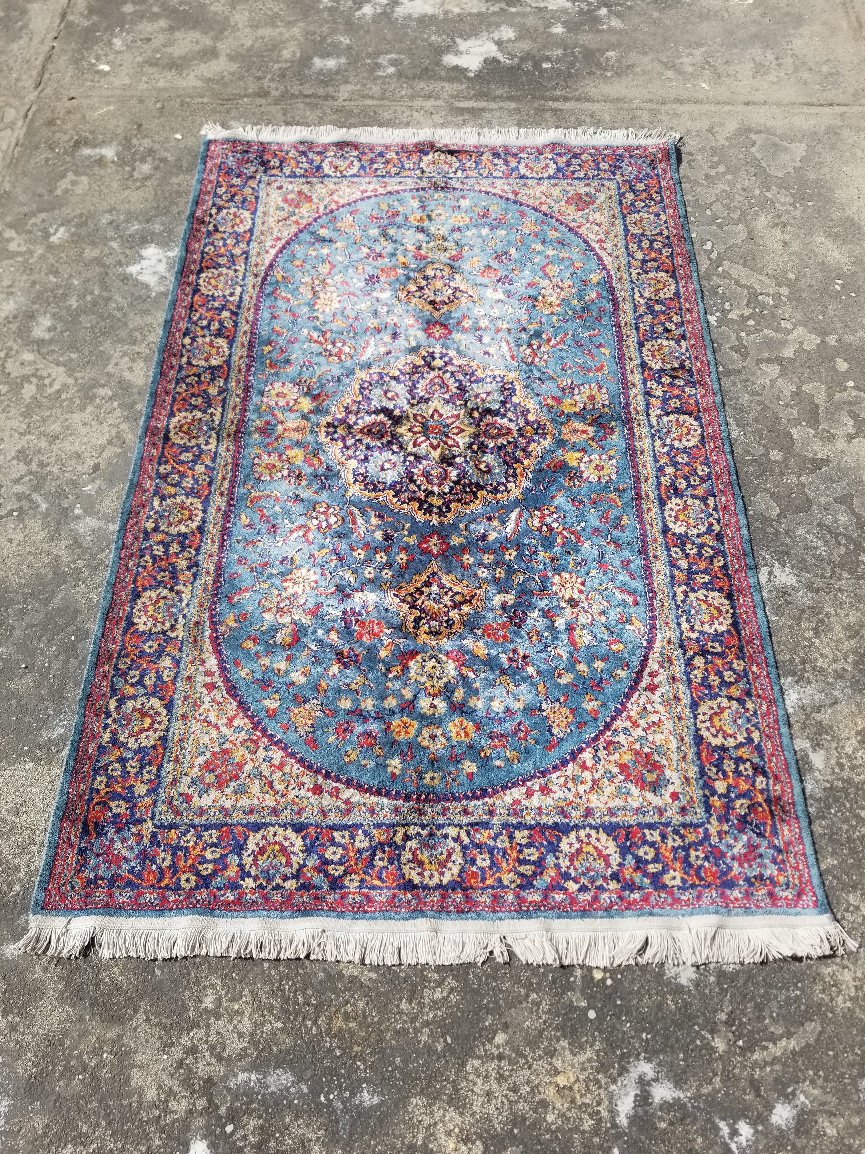 Distressed Vintage Traditional Handmade Isfahan Floral Medallion Multicolor Wool Rug 179x112cm
