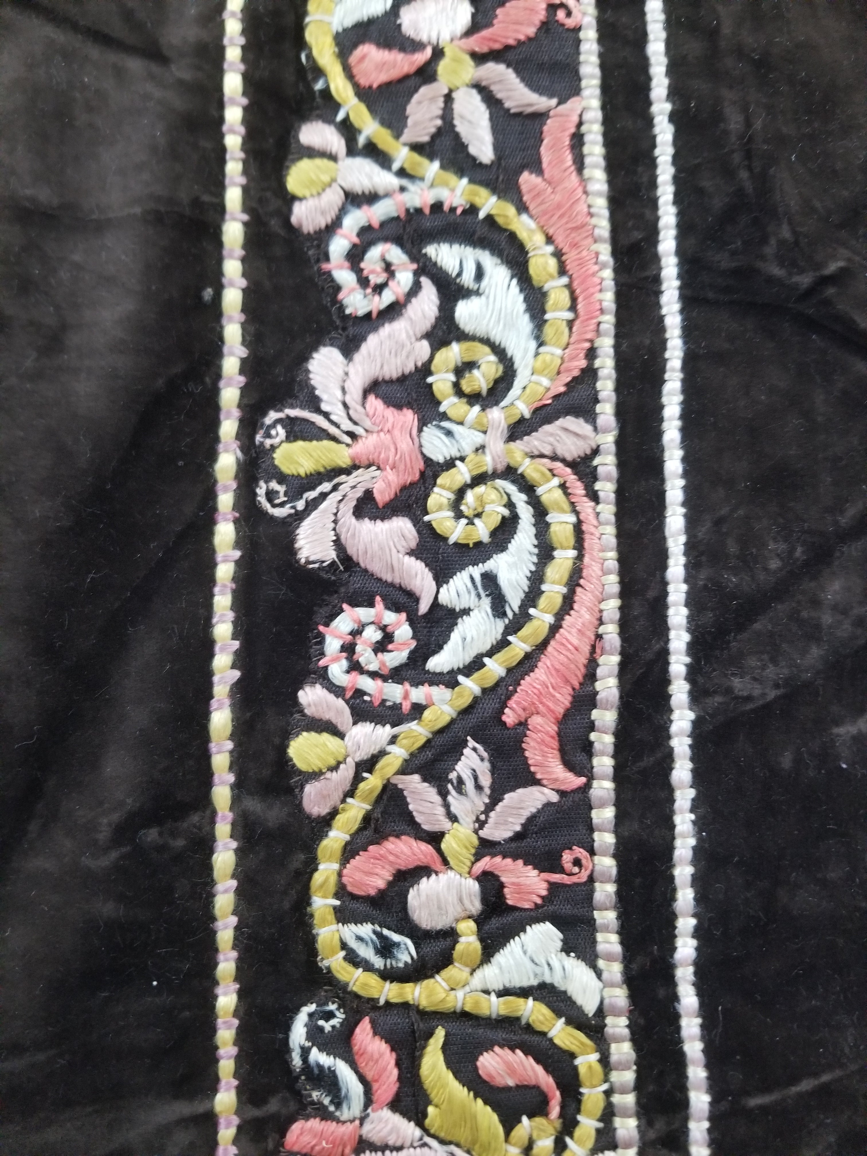 Antique Rare Italian Flame Stitch Velvet Textile Runner 310x76cm