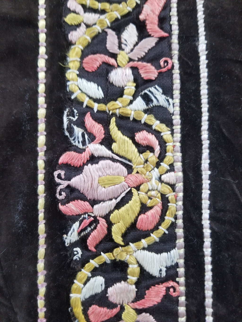 Antique Rare Italian Flame Stitch Velvet Textile Runner 310x76cm