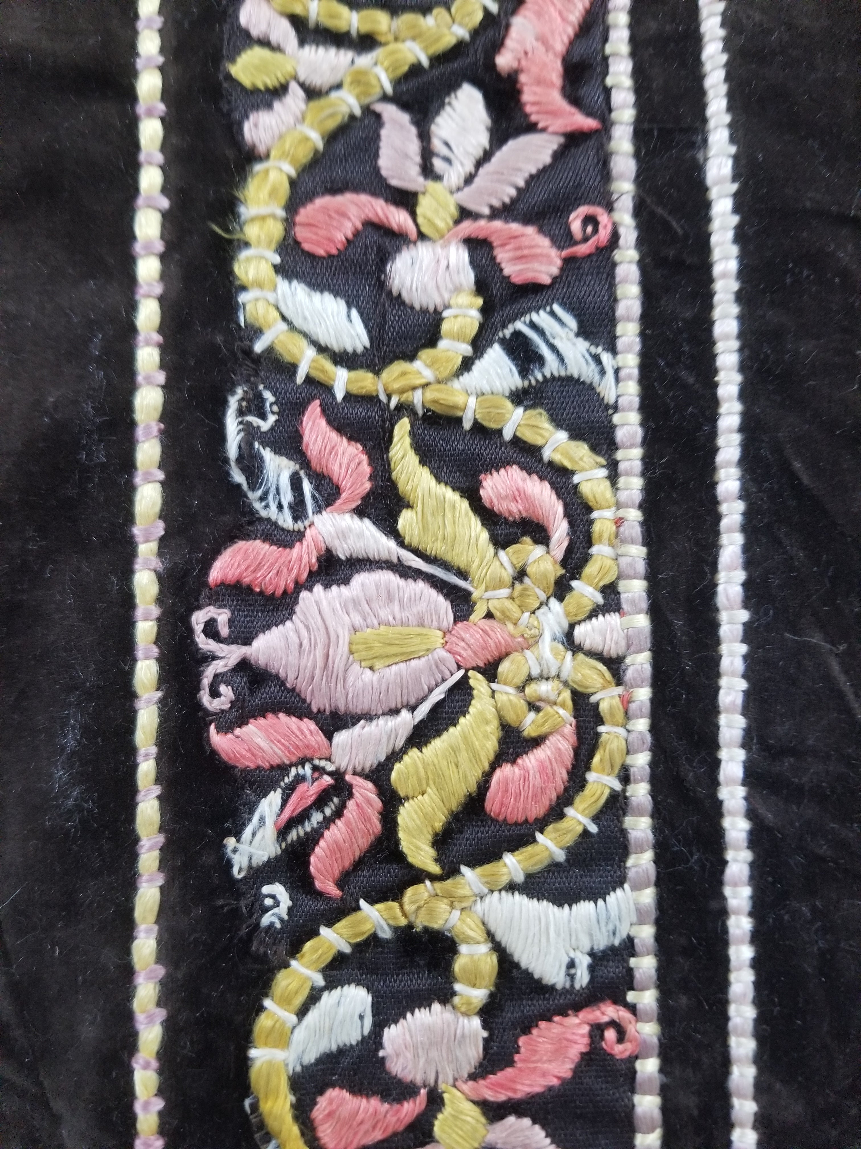 Antique Rare Italian Flame Stitch Velvet Textile Runner 310x76cm