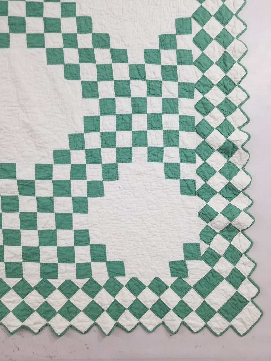 Vintage Handmade Double Irish Chain Pattern Patchwork Quilt/Bedspread 212x193cm
