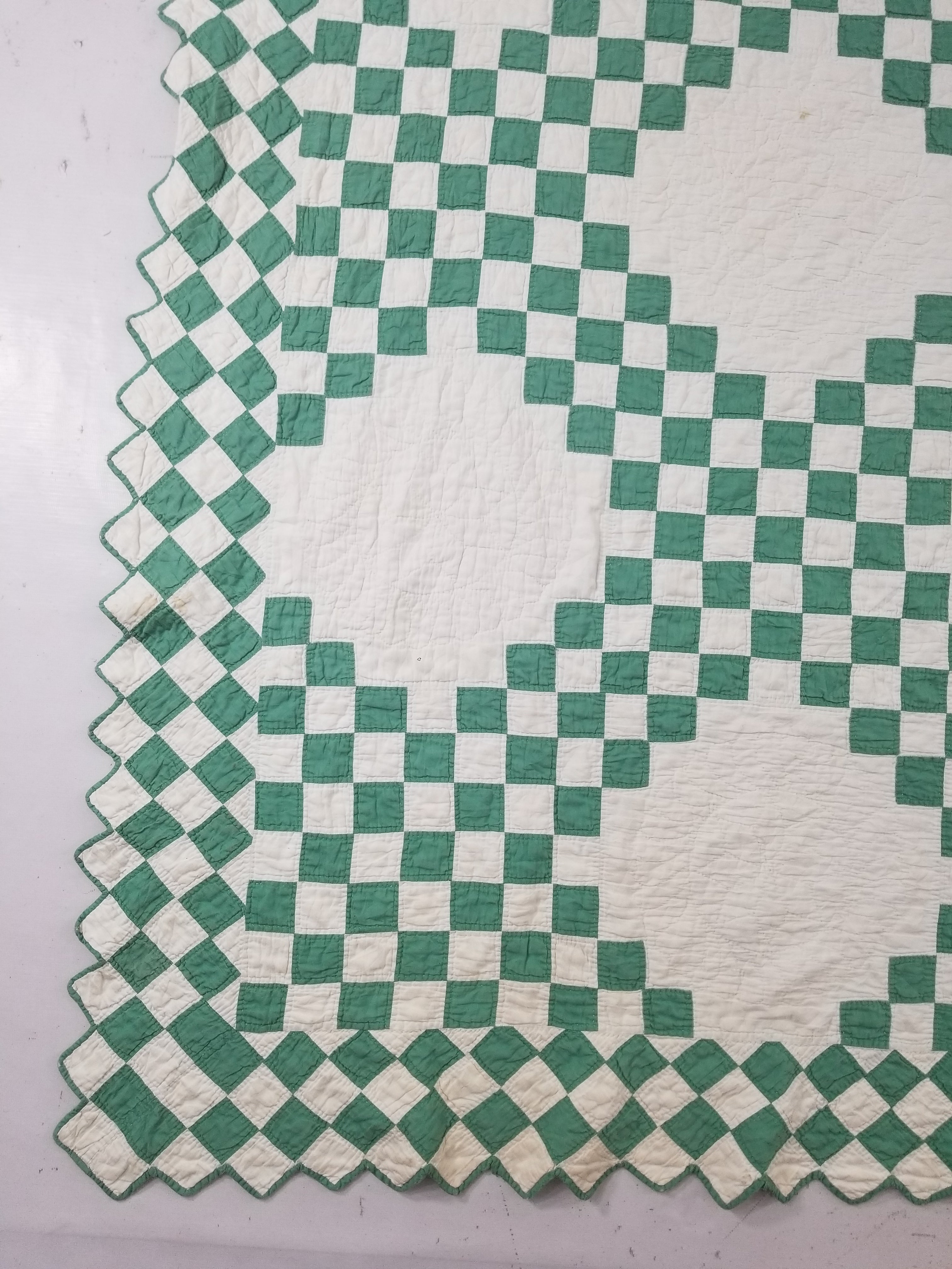 Vintage Handmade Double Irish Chain Pattern Patchwork Quilt/Bedspread 212x193cm