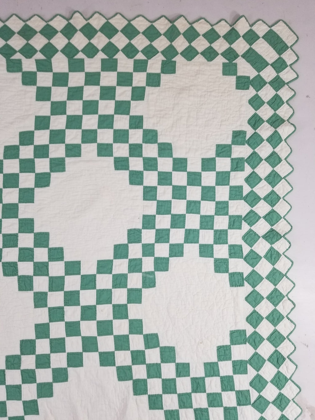Vintage Handmade Double Irish Chain Pattern Patchwork Quilt/Bedspread 212x193cm