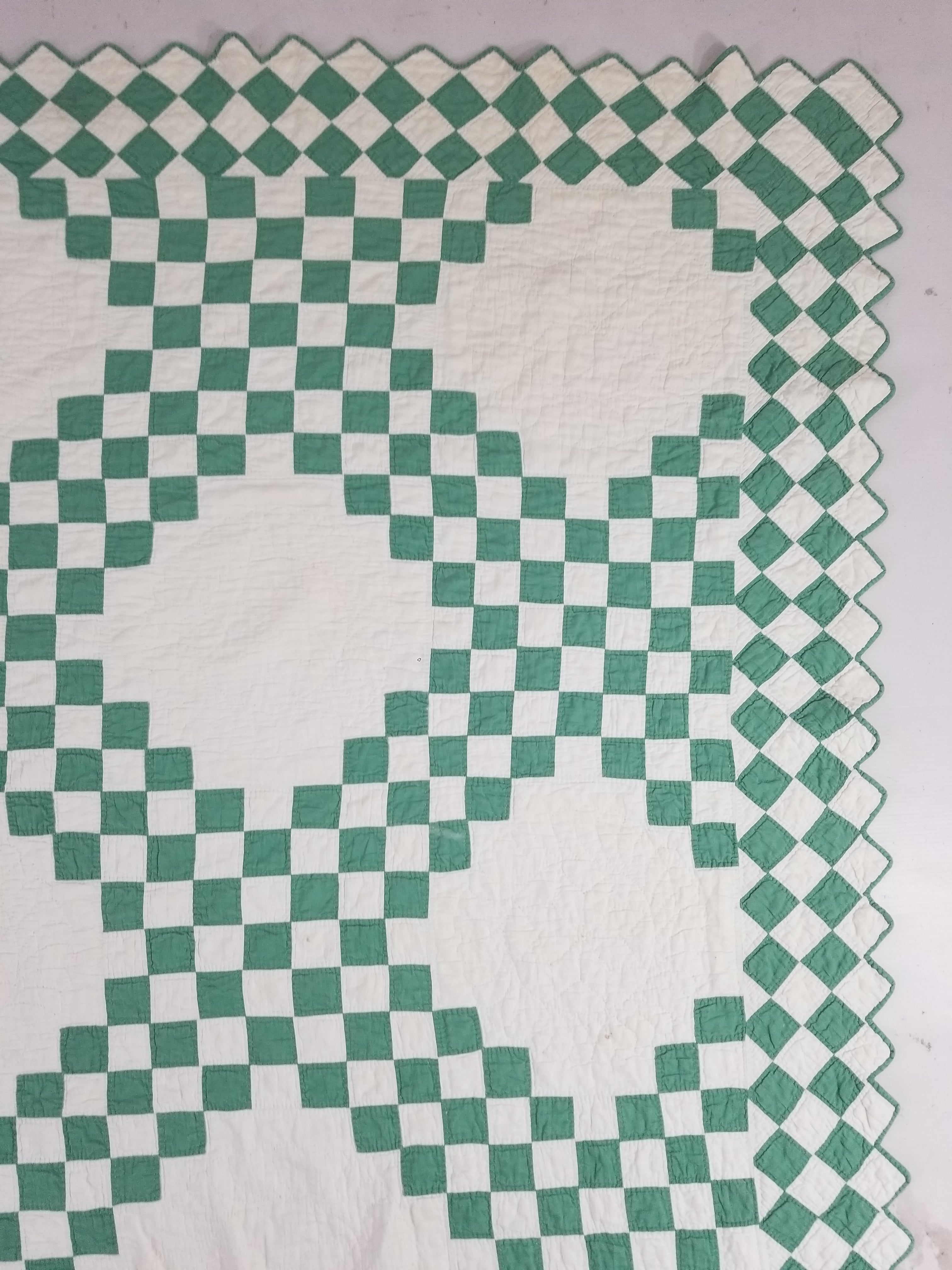 Vintage Handmade Double Irish Chain Pattern Patchwork Quilt/Bedspread 212x193cm