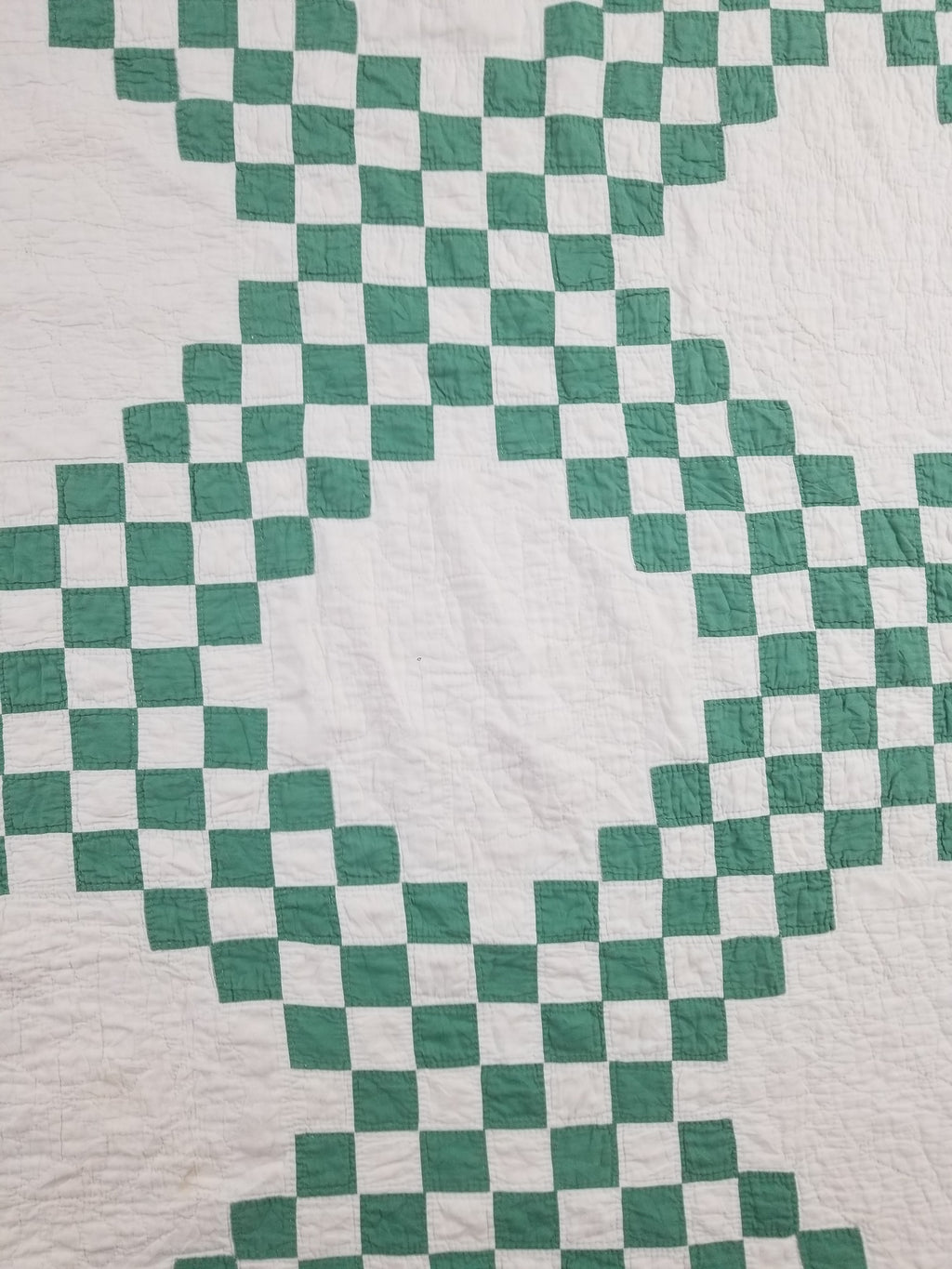 Vintage Handmade Double Irish Chain Pattern Patchwork Quilt/Bedspread 212x193cm
