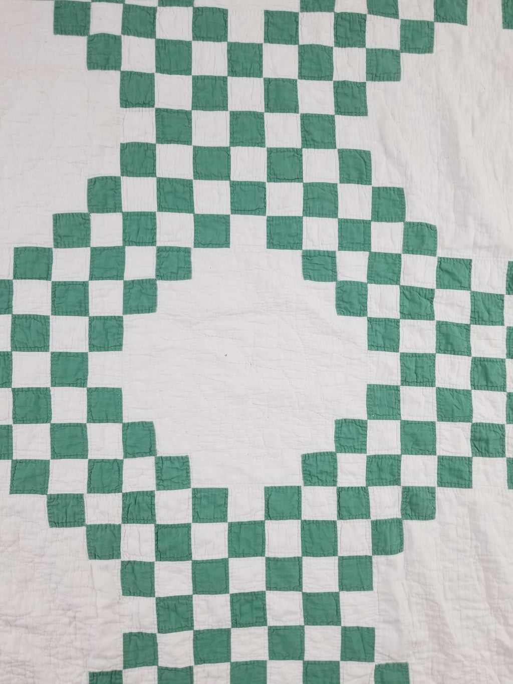 Vintage Handmade Double Irish Chain Pattern Patchwork Quilt/Bedspread 212x193cm
