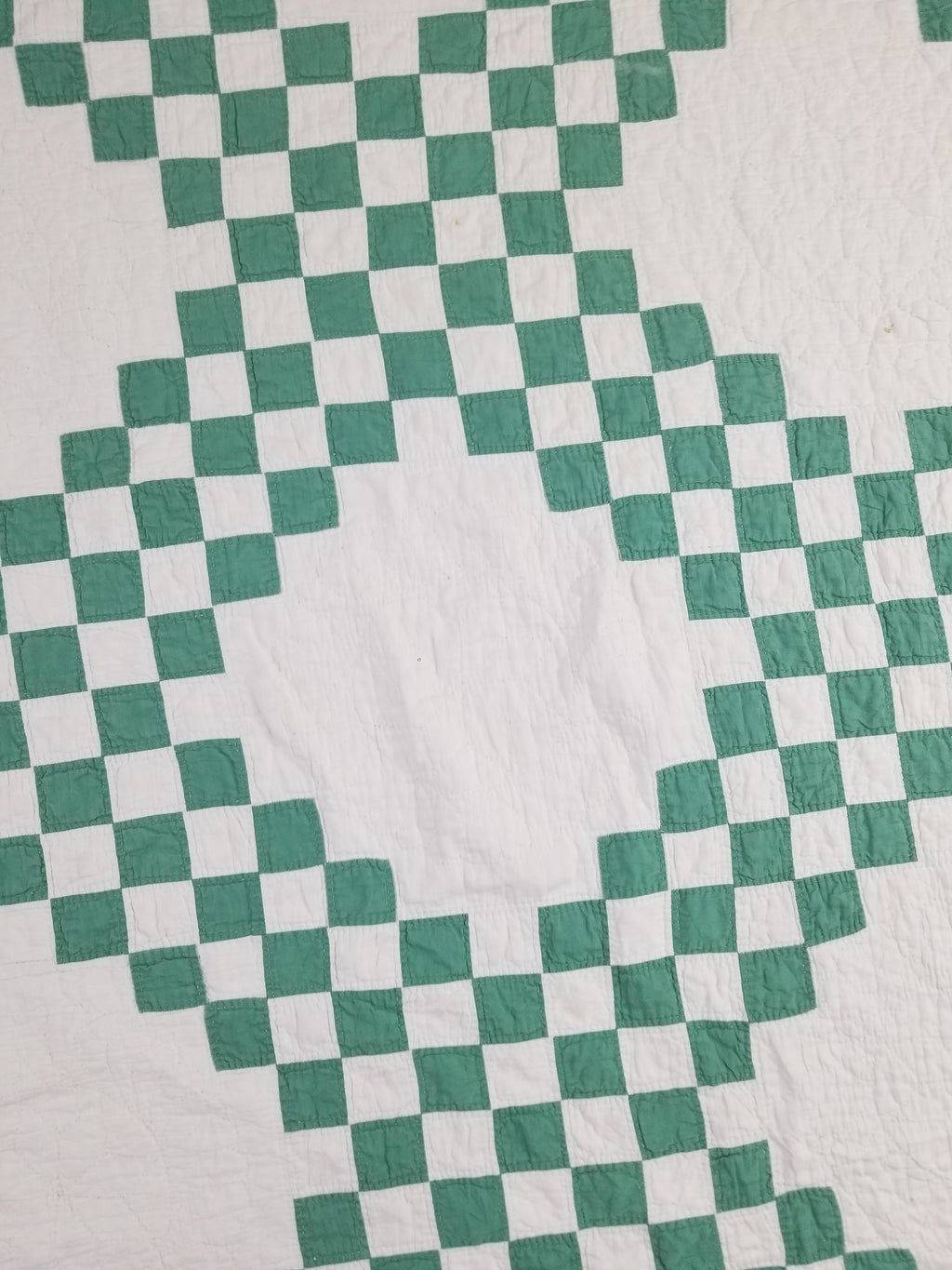 Vintage Handmade Double Irish Chain Pattern Patchwork Quilt/Bedspread 212x193cm