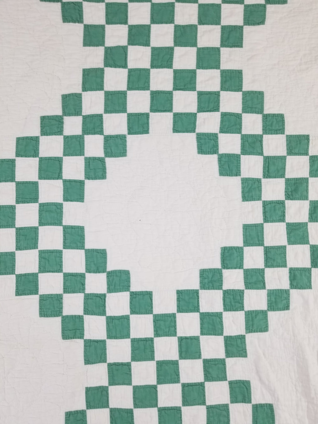 Vintage Handmade Double Irish Chain Pattern Patchwork Quilt/Bedspread 212x193cm