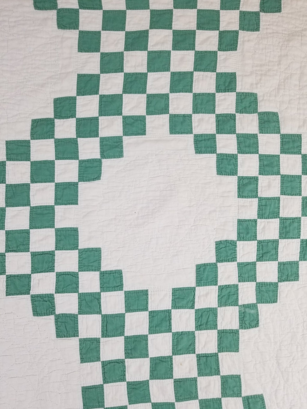 Vintage Handmade Double Irish Chain Pattern Patchwork Quilt/Bedspread 212x193cm
