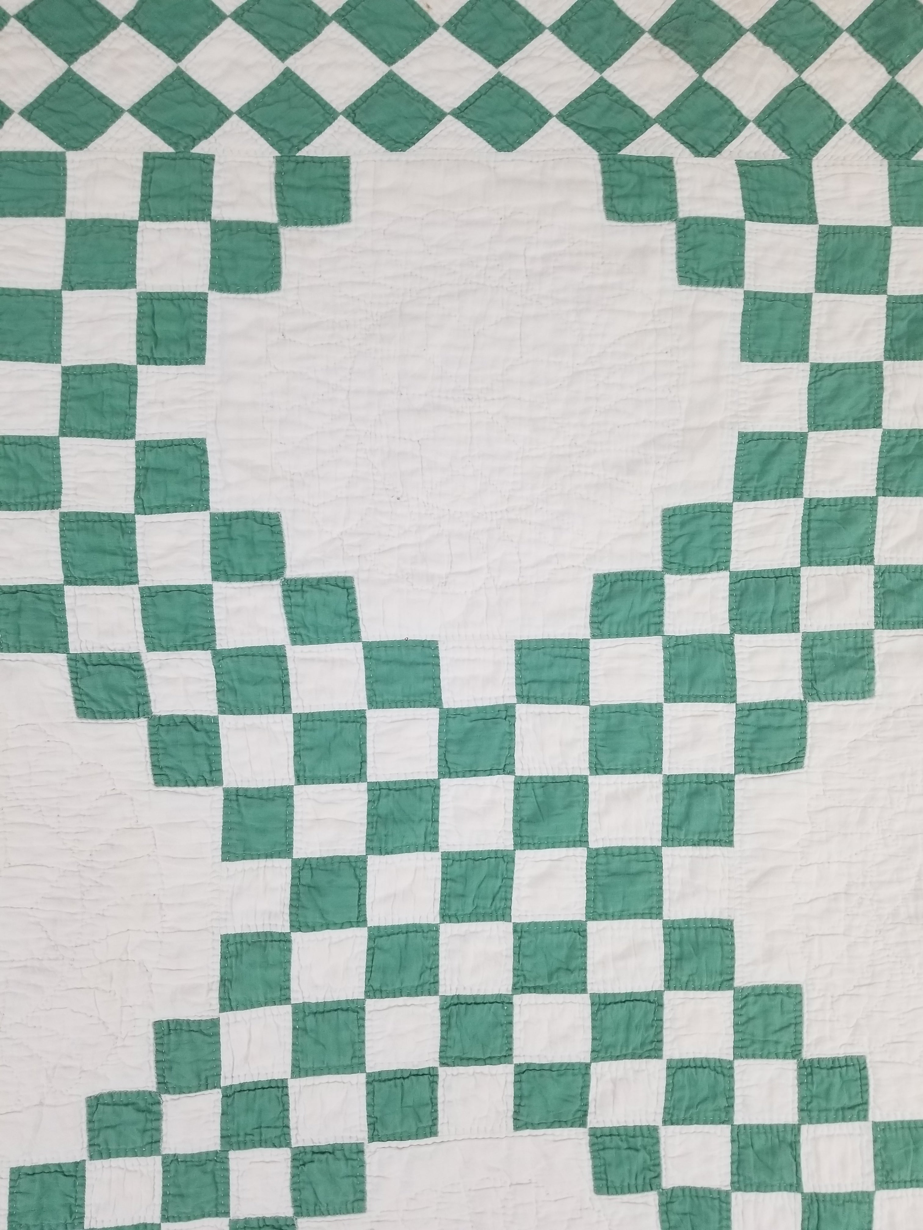 Vintage Handmade Double Irish Chain Pattern Patchwork Quilt/Bedspread 212x193cm