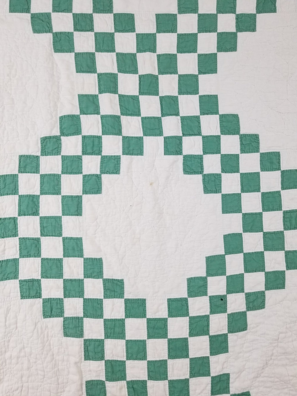 Vintage Handmade Double Irish Chain Pattern Patchwork Quilt/Bedspread 212x193cm