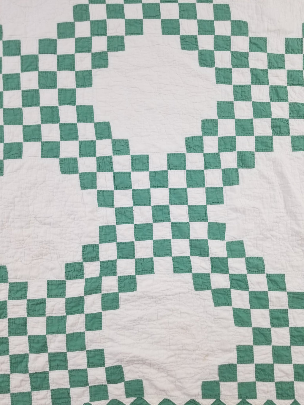 Vintage Handmade Double Irish Chain Pattern Patchwork Quilt/Bedspread 212x193cm