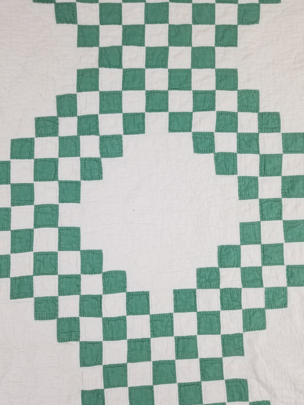 Vintage Handmade Double Irish Chain Pattern Patchwork Quilt/Bedspread 212x193cm