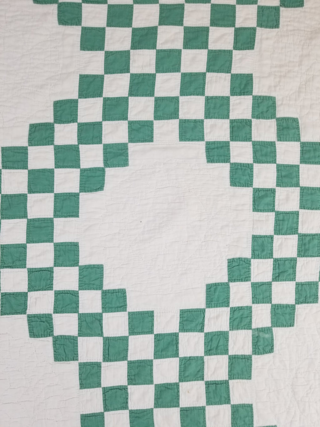 Vintage Handmade Double Irish Chain Pattern Patchwork Quilt/Bedspread 212x193cm