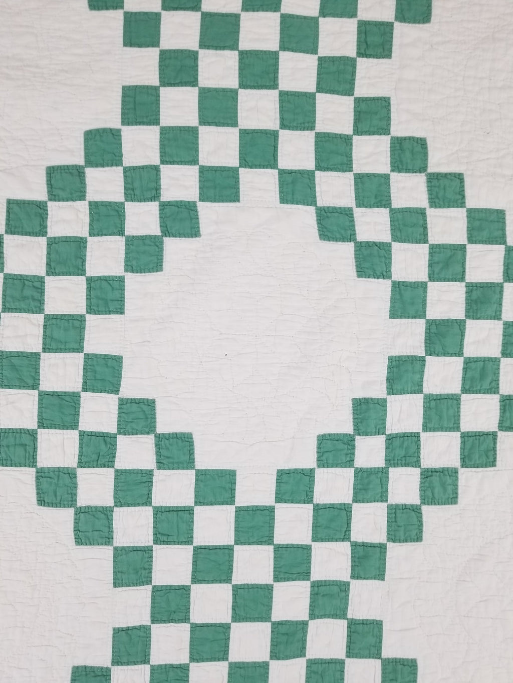 Vintage Handmade Double Irish Chain Pattern Patchwork Quilt/Bedspread 212x193cm