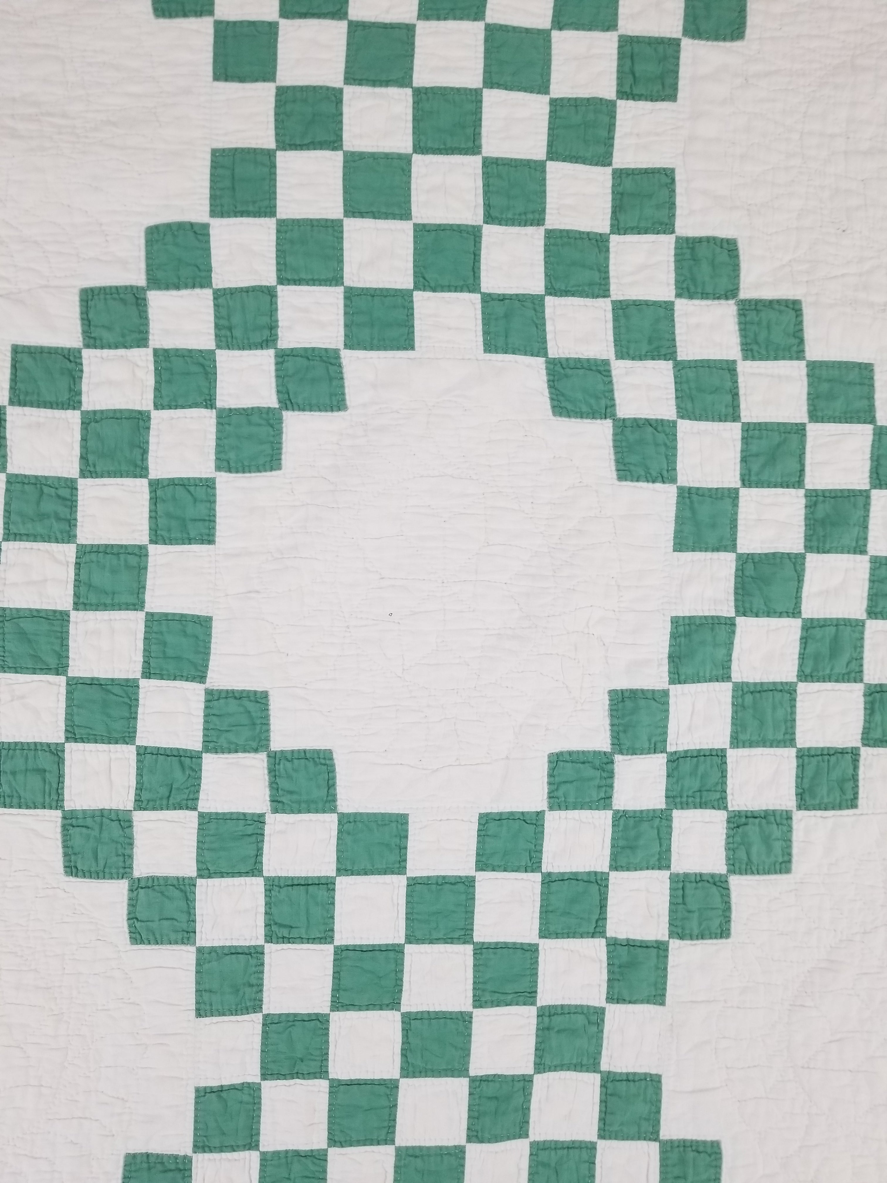Vintage Handmade Double Irish Chain Pattern Patchwork Quilt/Bedspread 212x193cm