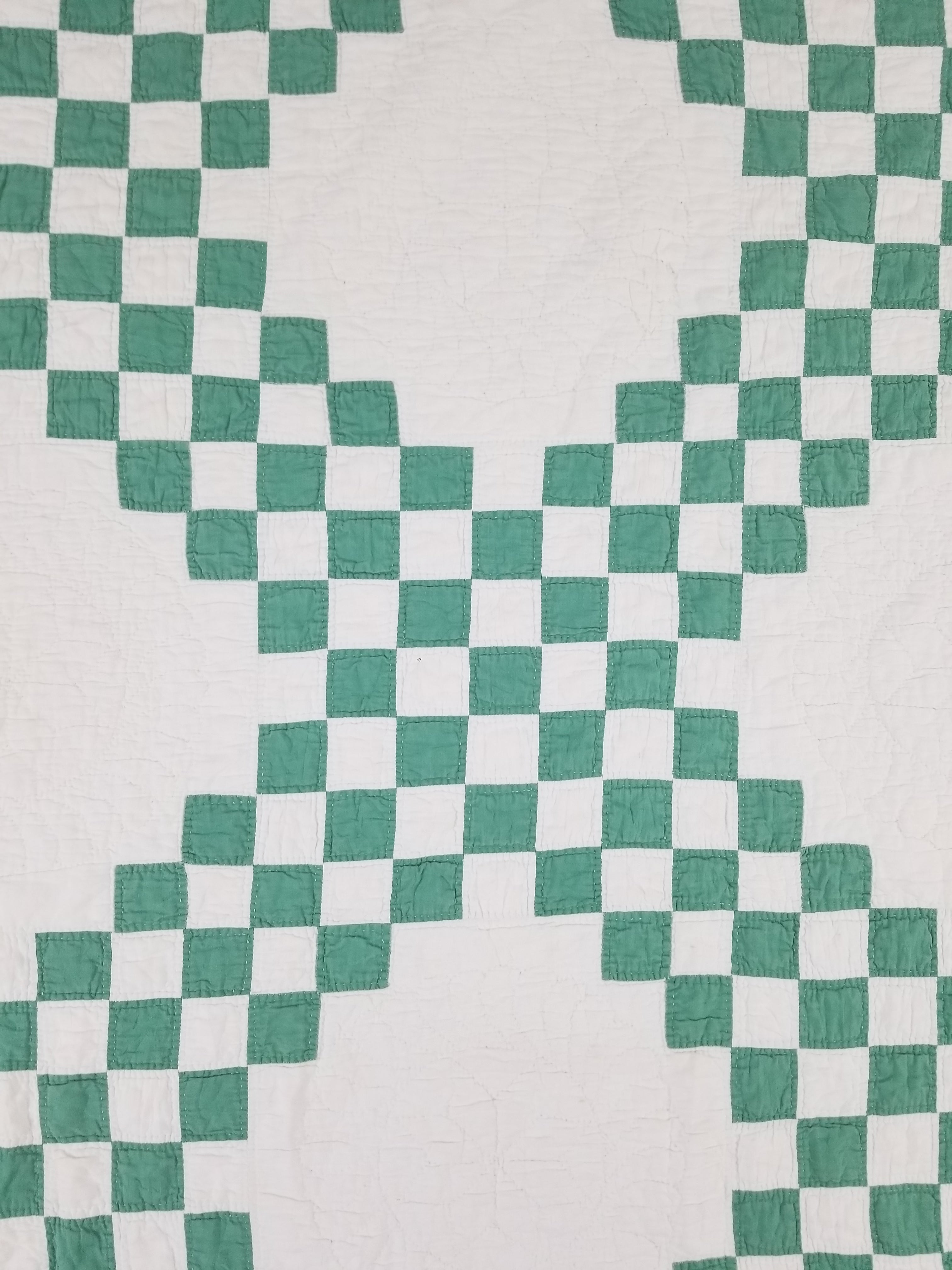Vintage Handmade Double Irish Chain Pattern Patchwork Quilt/Bedspread 212x193cm